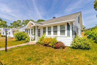 14 Grant St, Wareham, MA 02571