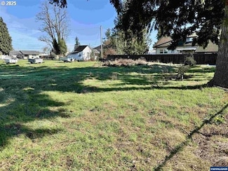 107 N 8th (Next To) St, Aumsville, OR 97325
