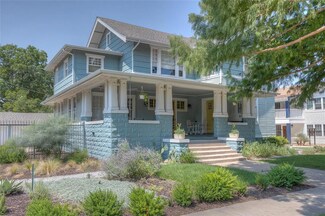 1320 S Adams St, Fort Worth, TX 76104
