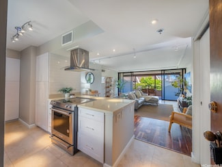 583 Kamoku St Unit DH501, Honolulu, HI 96826