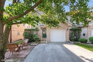 8312 W 95th St, Hickory Hills, IL 60457