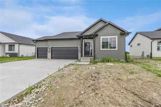 3026 6th Ave SW, Altoona, IA 50009