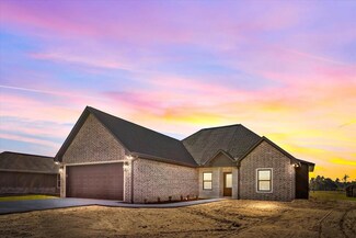 586 E Texas Rd, Lufkin, TX 75901