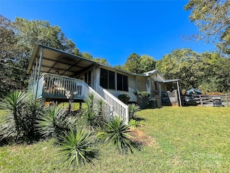 608 Crowders Creek Rd, Gastonia, NC 28052