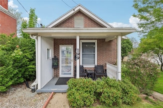 199 Latimer Ave, Strabane, PA 15363