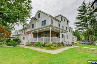 33 E Quackenbush Ave Unit 1, Dumont, NJ 07628