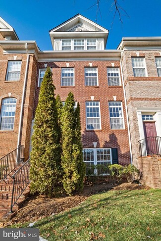 8005 Reserve Way, Vienna, VA 22182