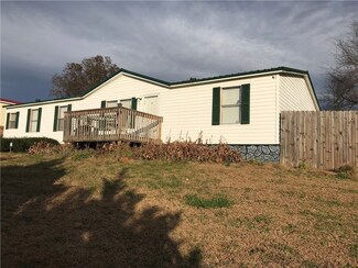 3 Stage Ct, Greenville, SC 29611