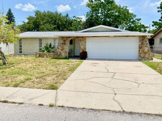 9436 Rainbow Ln, Port Richey, FL 34668