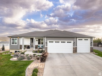 1352 E Abigail Ln, Eagle Mountain, UT 84005