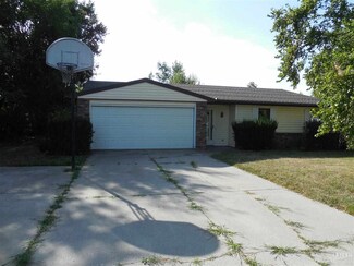 710 S Federal Ave, Butler, IN 46721