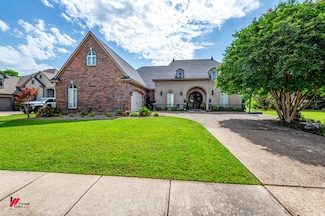 520 Canterbury Ln, Bossier City, LA 71111