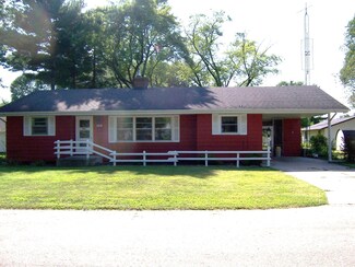 106 S 3rd St, Avoca, WI 53506