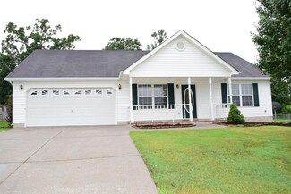 684 Colony Cir, Fort Oglethorpe, GA 30742