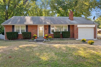 1440 Washington St, Florissant, MO 63033