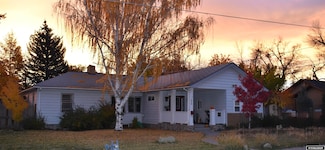 846 S 4th St, Lander, WY 82520