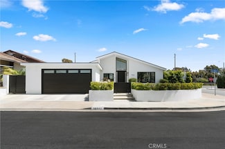 19582 Summer Breeze Ln, Huntington Beach, CA 92648