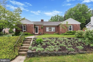 112 E Sickle St, Kennett Square, PA 19348