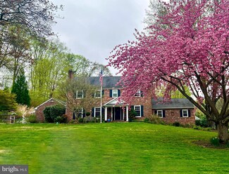 334 Crum Creek Ln, Newtown Square, PA 19073