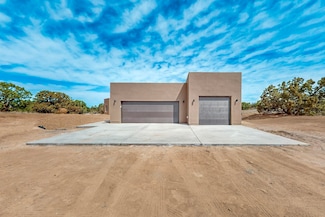 18 Fonda Ct, Santa Fe, NM 87508