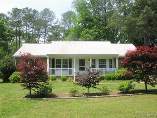 1512 Village Grove Rd, Henrico, VA 23238