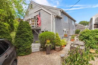 27 Court St Unit U7B, Provincetown, MA 02657