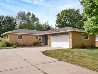 949 N Westlink Ave, Wichita, KS 67212