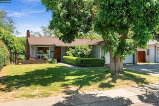 889 Santa Cruz Dr, Pleasant Hill, CA 94523