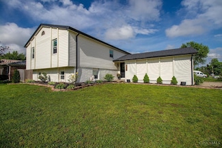 8594 Kingston Dr, Franklin, OH 45005