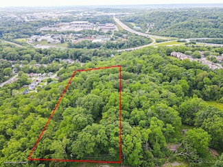 5899 Jordan Ln, Cincinnati, OH 45227