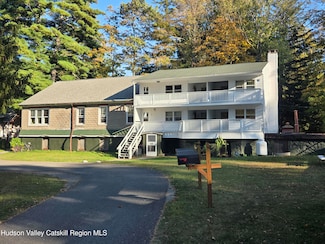 37 Mount Ava Maria Rd, Phoenicia, NY 12464