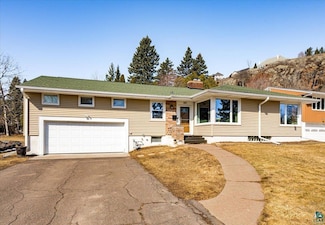 915 Northland Ave, Duluth, MN 55804