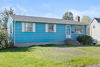 34 William St, Rockland, MA 02370