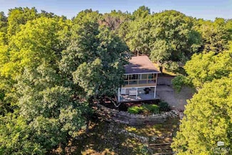 5018 Canyon Rd, Manhattan, KS 66503