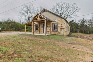 744 Cr 720, Gassville, AR 72635