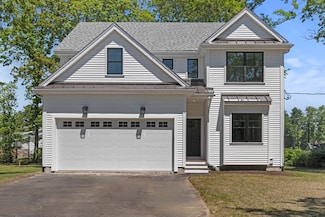 8 Massachusetts Ave, Wilmington, MA 01887