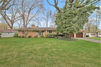 541 Montezuma Rd, Benton Harbor, MI 49022