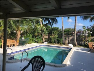 2801 SW 13th Ct, Fort Lauderdale, FL 33312