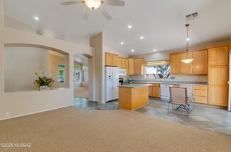 11092 N Eagle Crest Dr, Tucson, AZ 85737