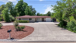 9924 Hillview Dr, Palo Cedro, CA 96073