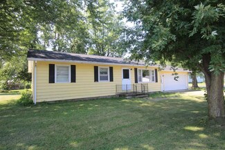 501 E 1st St, Brookston, IN 47923