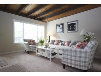 133 Colonial Dr Unit 103, White River Junction, VT 05001