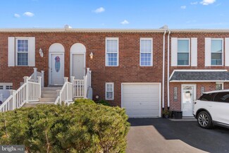 10757 Pelle Cir, Philadelphia, PA 19154
