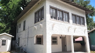 139 S Stone St, Deland, FL 32720