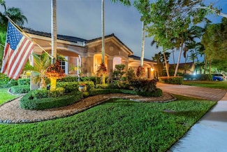 800 Lavender Cir, Weston, FL 33327