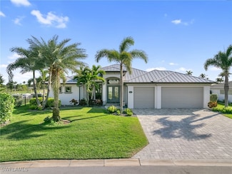 1042 Clarellen Dr, Fort Myers, FL 33919