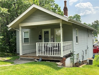 796 S Gray Ave, Bridgeville, PA 15017