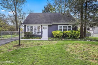 18 Franciscan Way, Hazlet, NJ 07730