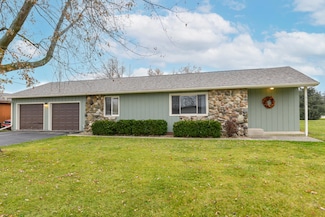 6103 245th Ave, Salem, WI 53168