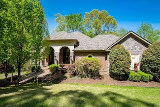 33 Greathouse Bend Dr, Little Rock, AR 72207